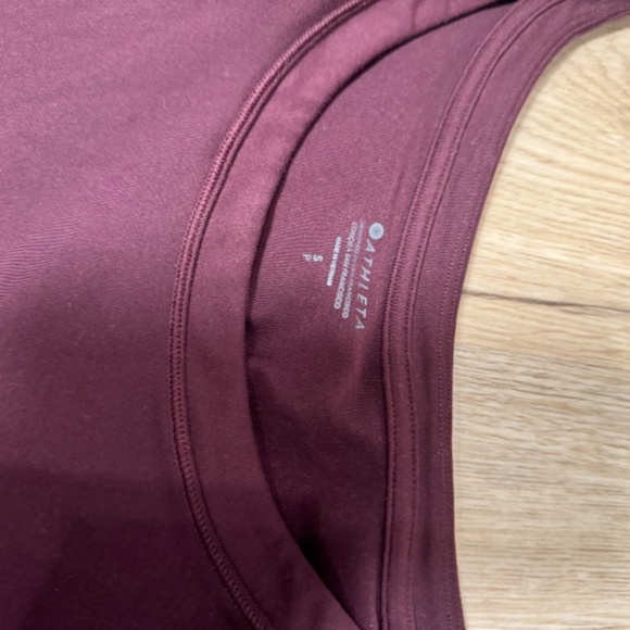 Athlete Transcend Top Small - Picture 2 of 3